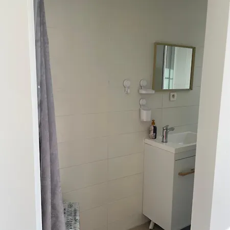 Dependance 3 Pieces Apartment Toulon